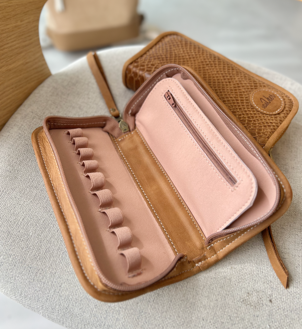 ampullen etui van leer