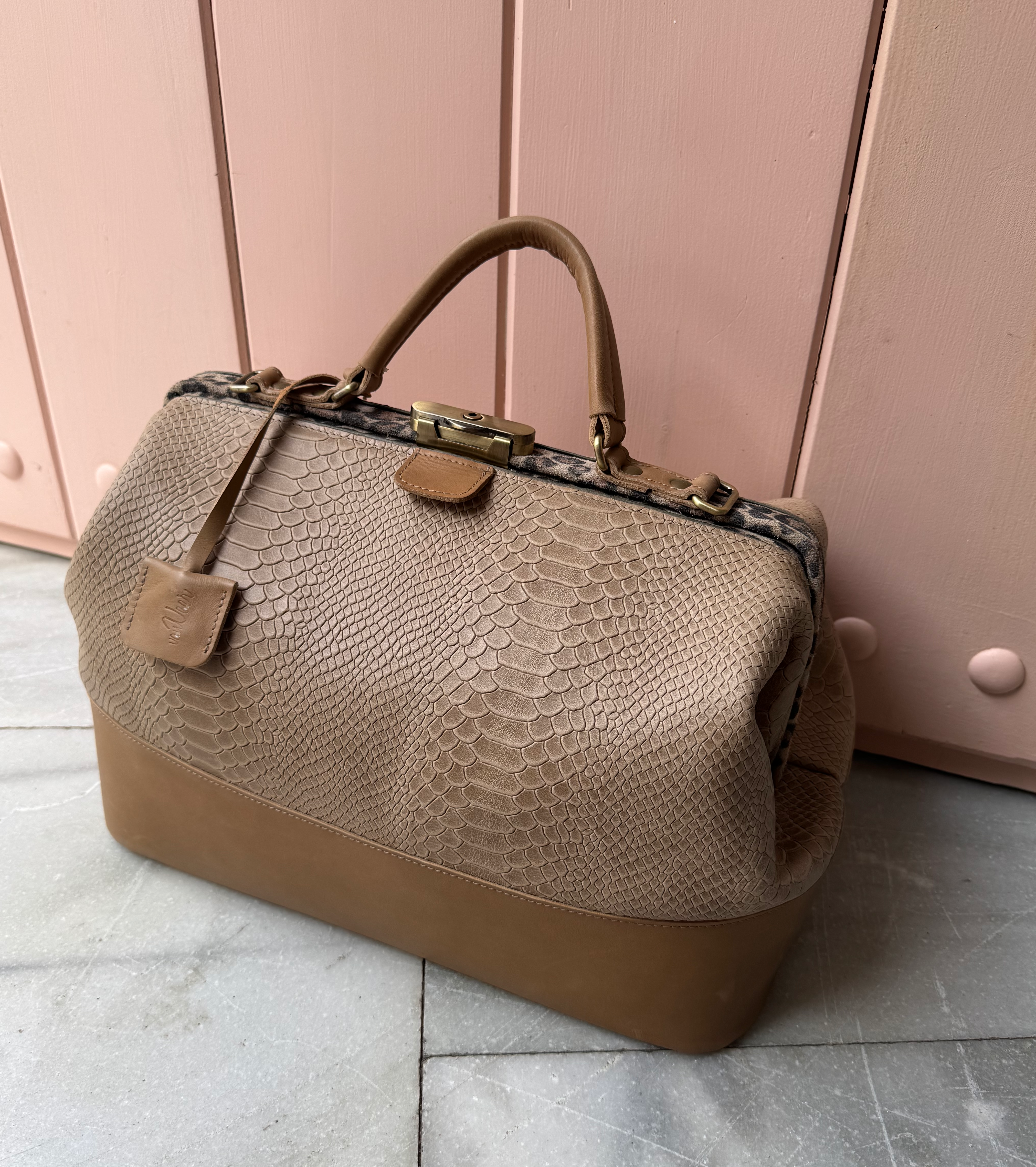 Original Sand Snake Camel Distressed