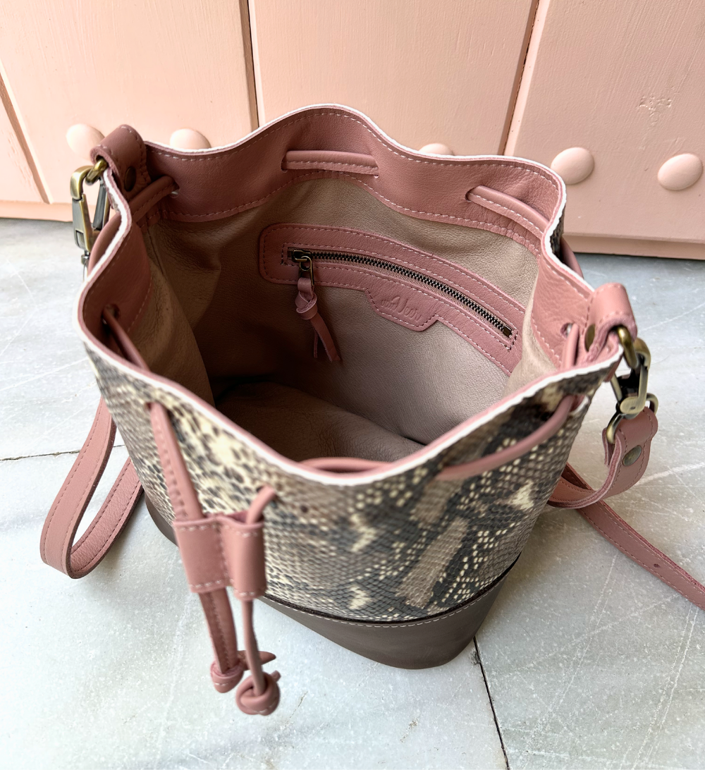 Drawstring Bag Brown / Beige Snake